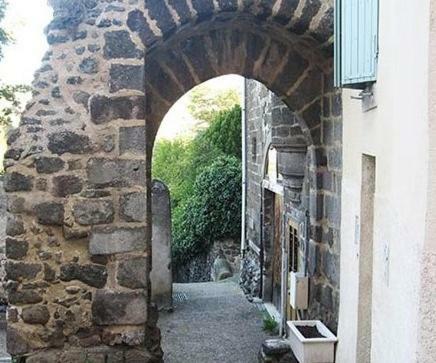 Le Petit Dyke Apartamento Le Puy-en-Velay Exterior foto